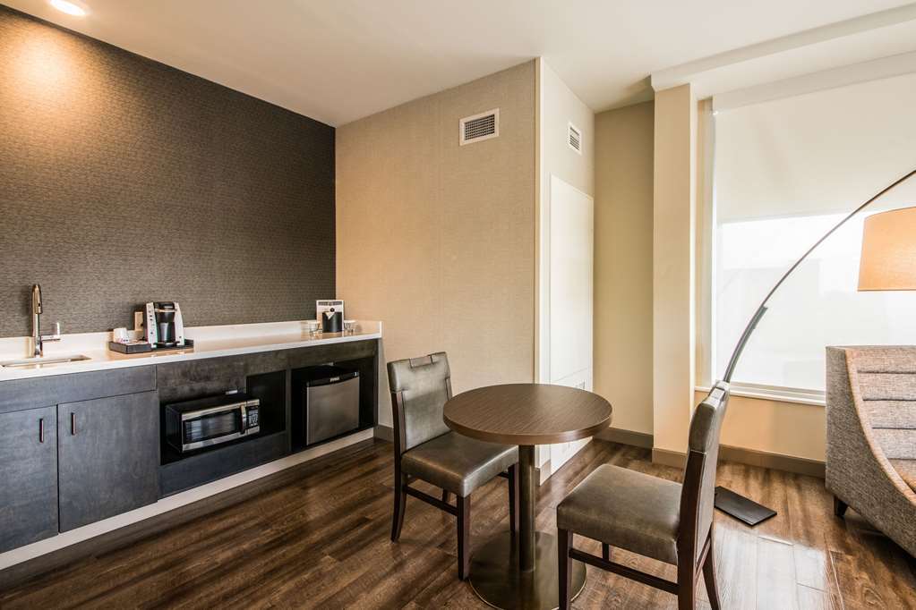 Cambria Downtown Hotel 3*
